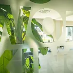 Contemporary 3-bedroom In Oasis 325 Apartment *