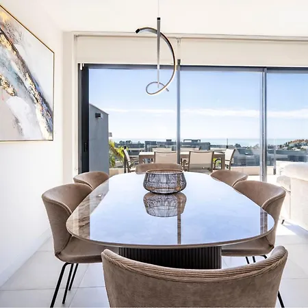 Apartman Contemporary 3-bedroom In Oasis 325