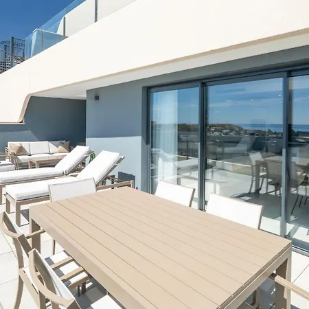 Apartman Contemporary 3-bedroom In Oasis 325