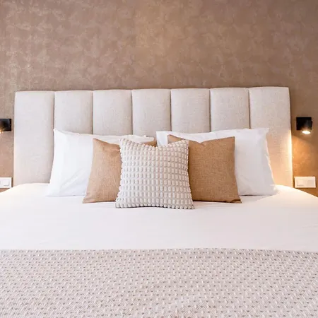 Contemporary 3-bedroom In Oasis 325 *