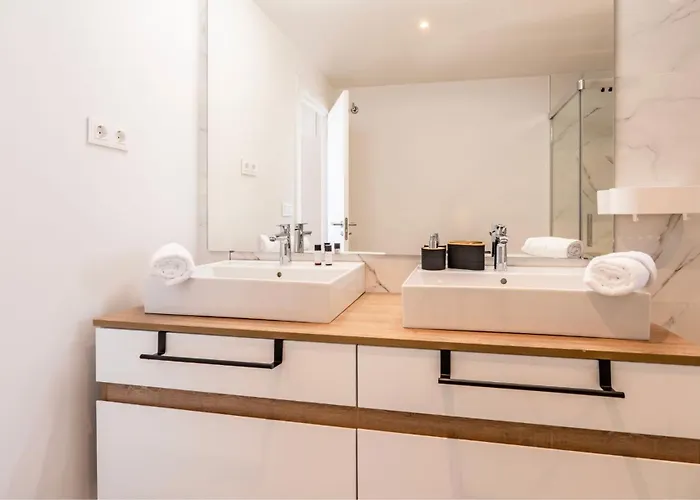 Apartamento Contemporary 3-bedroom In Oasis 325 Estepona