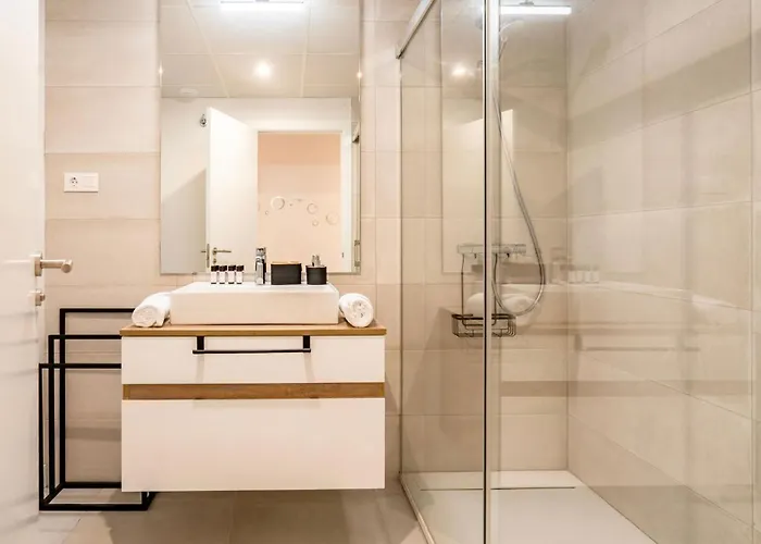 Contemporary 3-bedroom In Oasis 325 Apartamento *