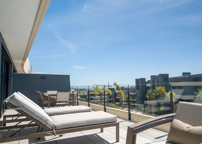 Apartamento Contemporary 3-bedroom In Oasis 325 Estepona