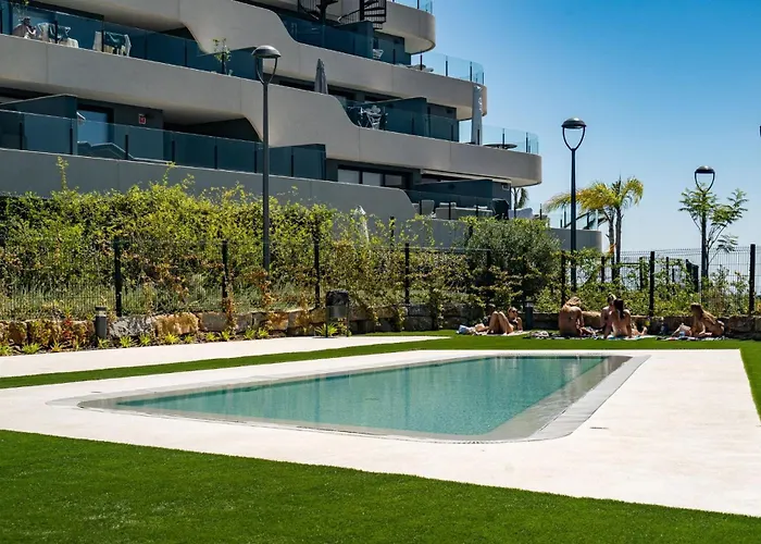 Contemporary 3-bedroom In Oasis 325 Apartamento