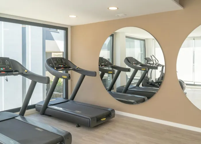 Contemporary 3-bedroom In Oasis 325 Apartamento *